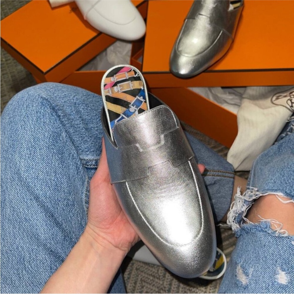 HERMES H CATENA SILVER LEATHER MULES FLIP FLOPS SHOES FLAT SLIDES 37